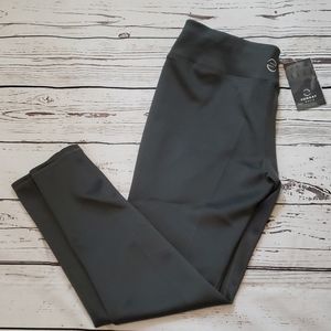 NWT Sunday Oasis Leggings hunter green